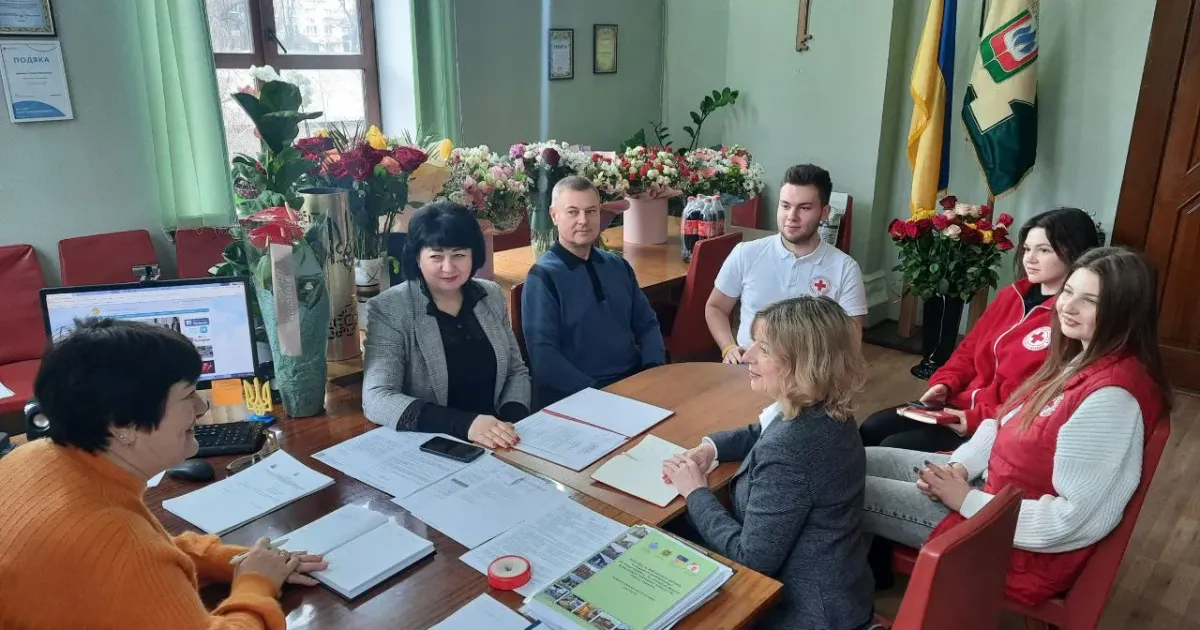 Фото з фейсбук-сторінки Красноградської міської ради Красноградська організація Червоного Хреста продовжить допомагати громаді на порталі Gromada Group